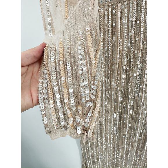 Mac Duggal Gold Sequined Illusion High Neck Long Sleeve Trumpet Gown Size 14 - Picture 5 of 9